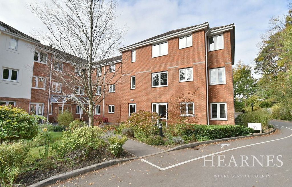 Property photo 1 of 17