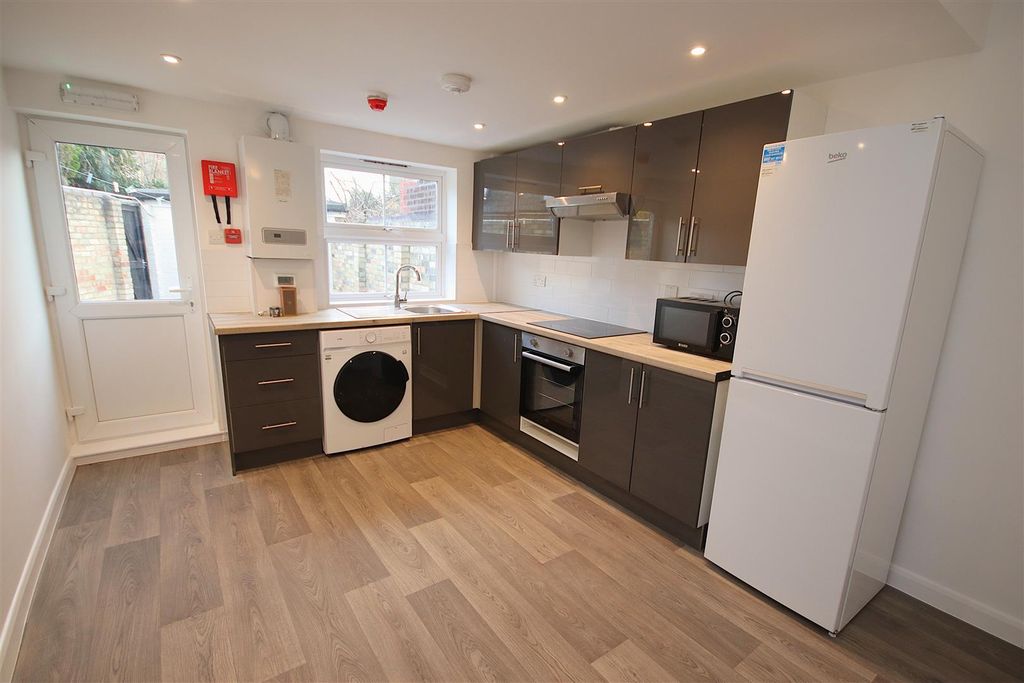 Property photo 3 of 15 Img_6048.Jpg