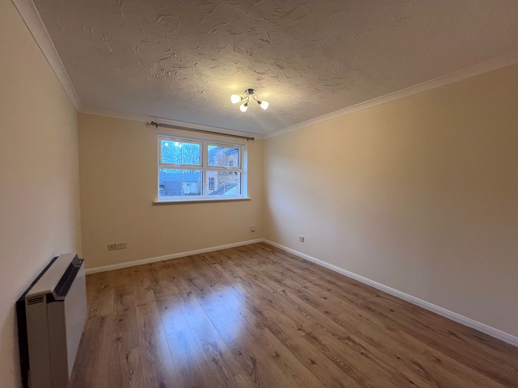 Property photo 2 of 7 Front