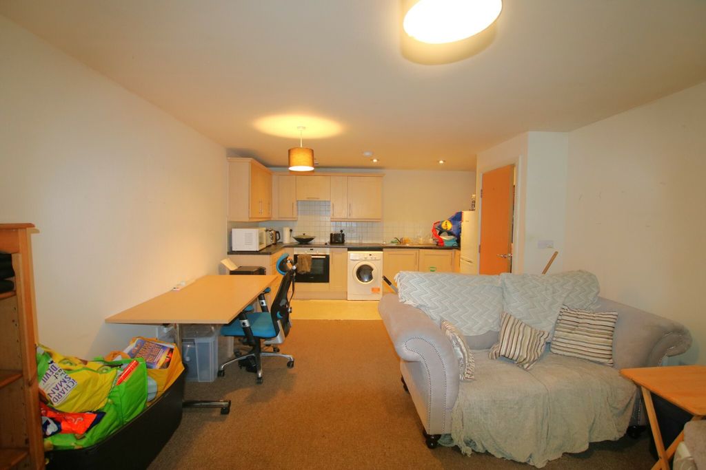 Property photo 2 of 7