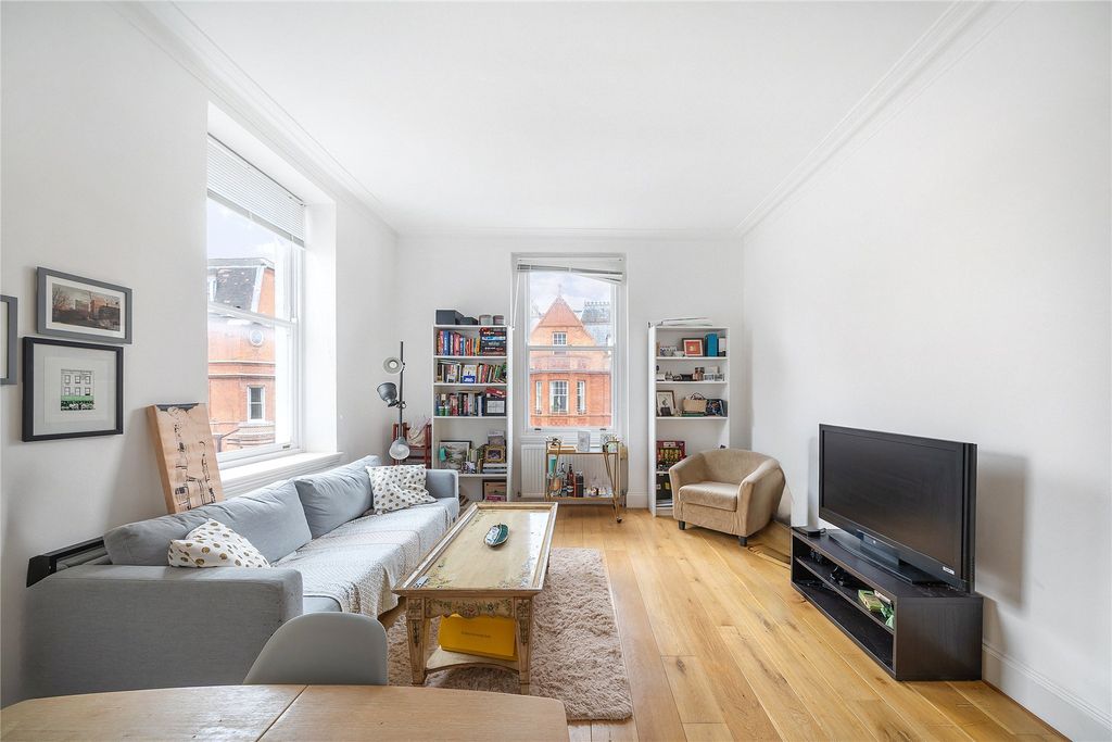 Property photo 3 of 11 Picture No. 18