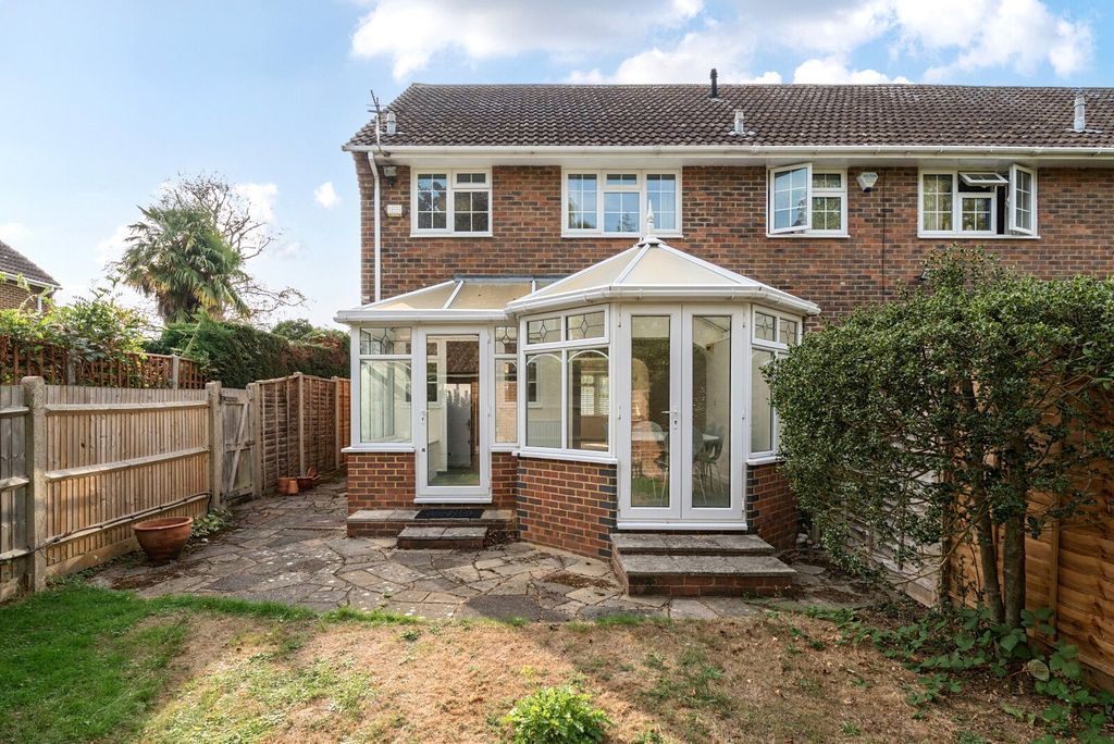 Property photo 2 of 11 Picture No. 12