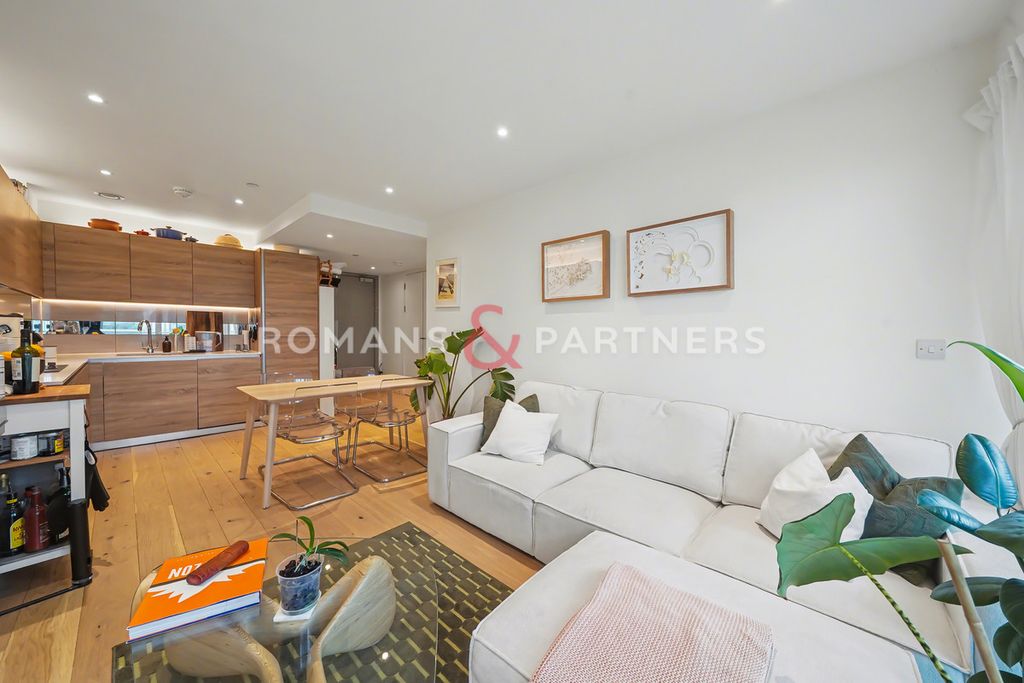 Property photo 3 of 19