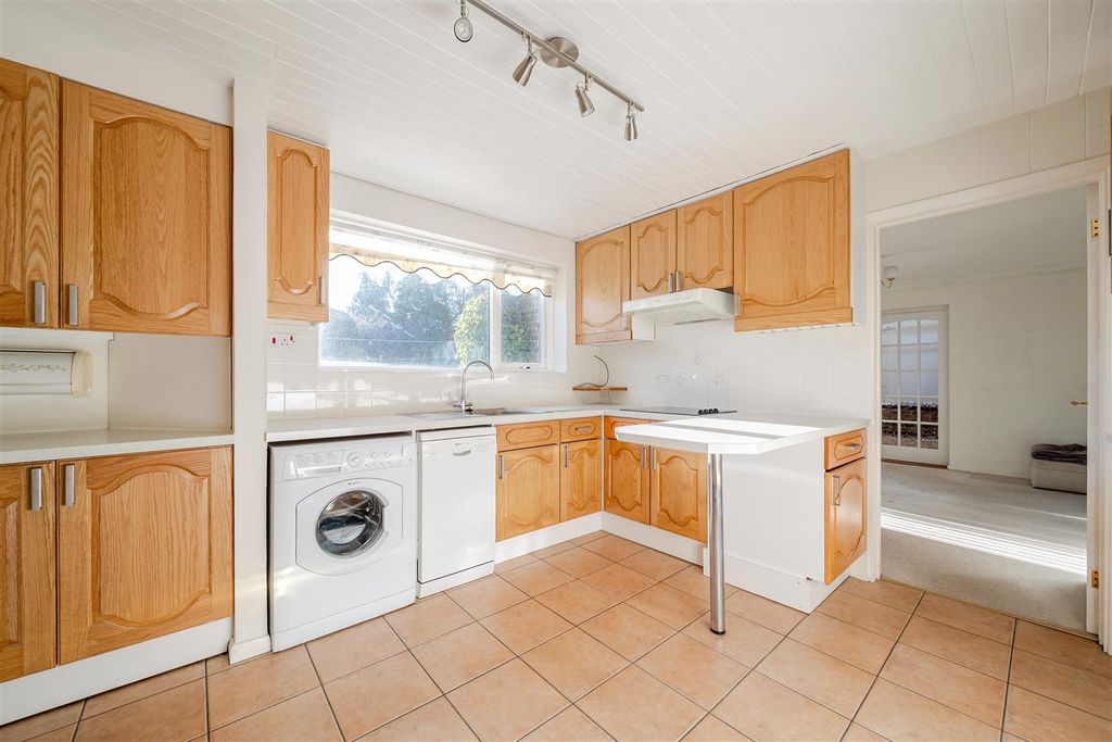 Property photo 3 of 25 1397404-20-69677F18d4326.Jpg