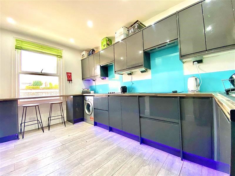 Property photo 2 of 5 Picture No. 08