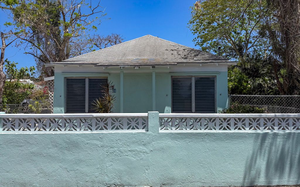 Property photo 1 of 9