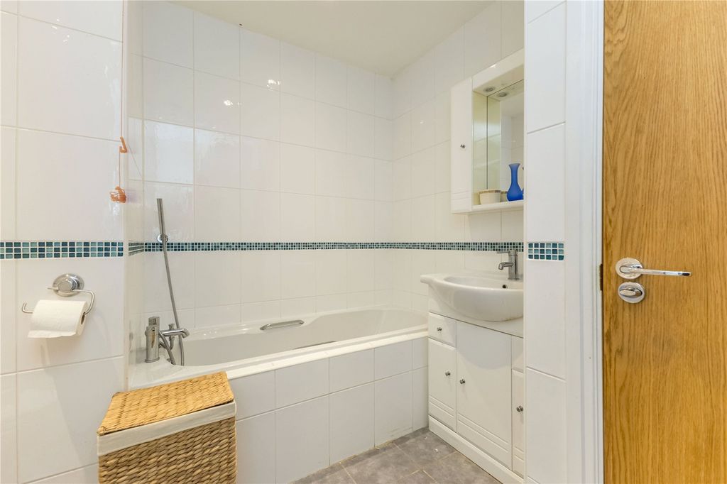 Additional image 14 of 2 bed flat for saleHolme Valley Court, 163 Huddersfield Road, Thongsbridge, Holmfirth HD9