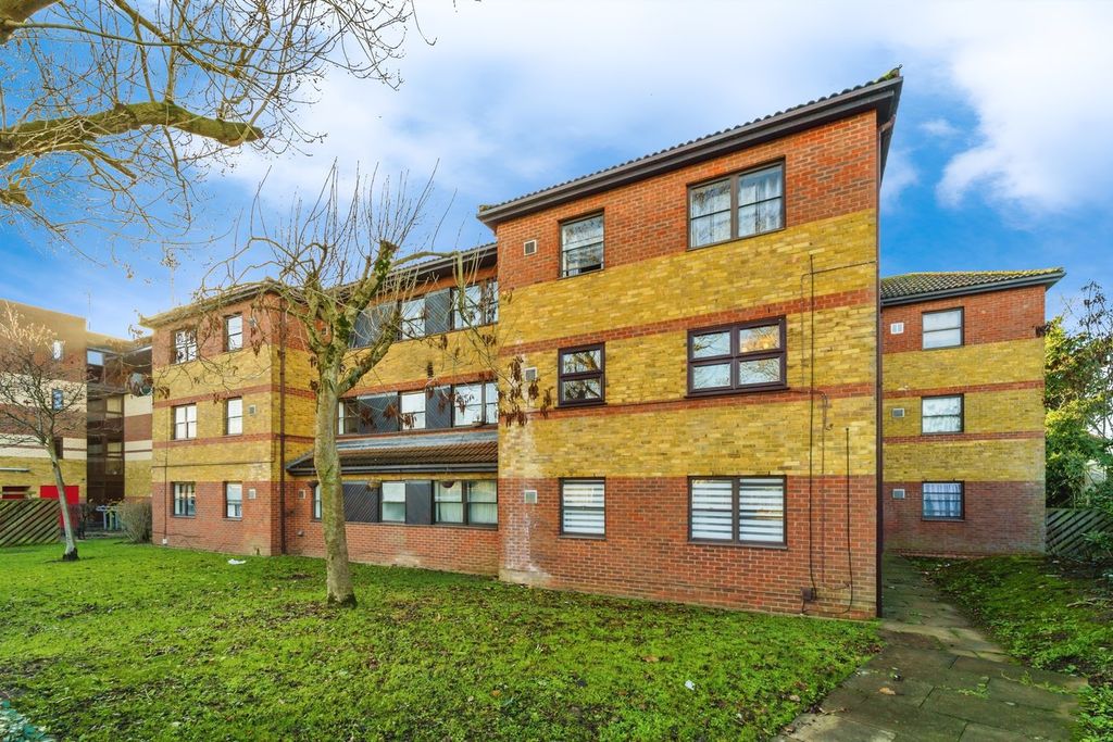 Property photo 1 of 13