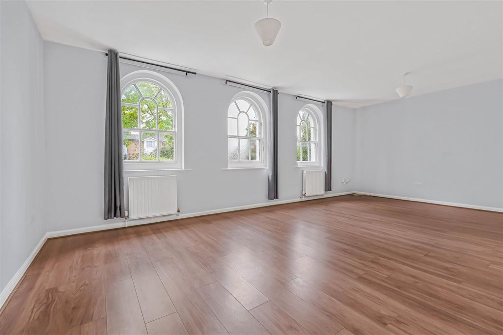 Property photo 2 of 20 19_60985-1.Jpg