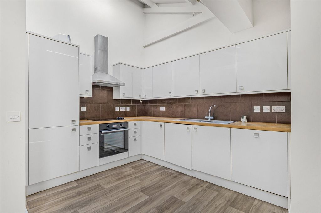 Property photo 3 of 14 Picture No. 08