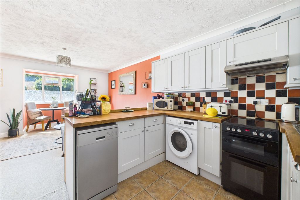 Property photo 3 of 9 Picture No. 05