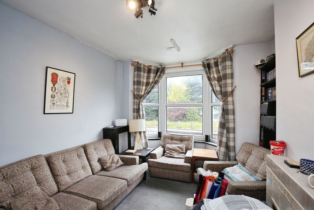 Property photo 2 of 15