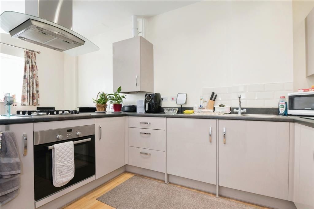 Property photo 2 of 13 Kitchen