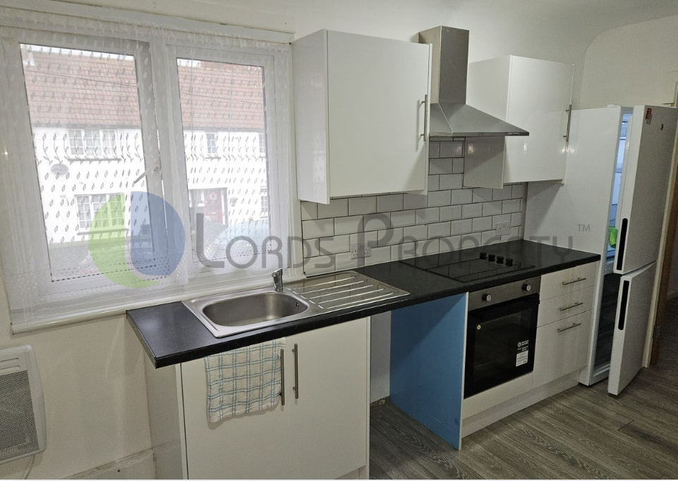 Property photo 1 of 5