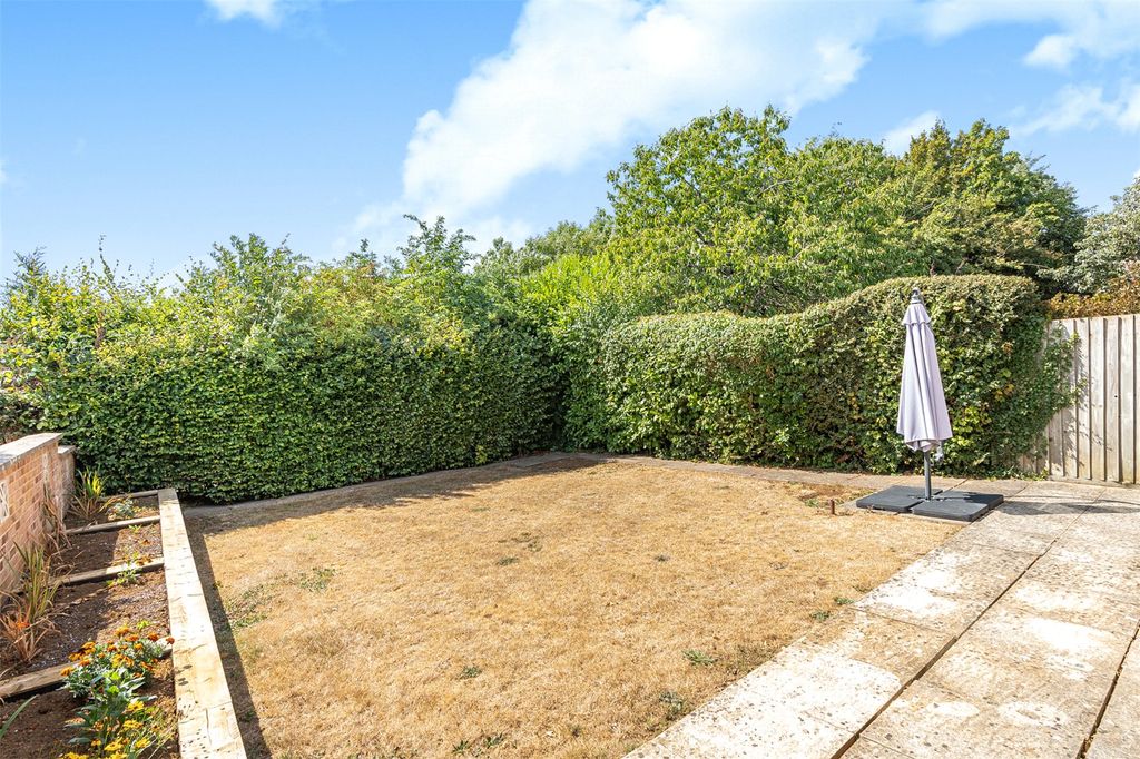 Property photo 2 of 13 Picture No. 14