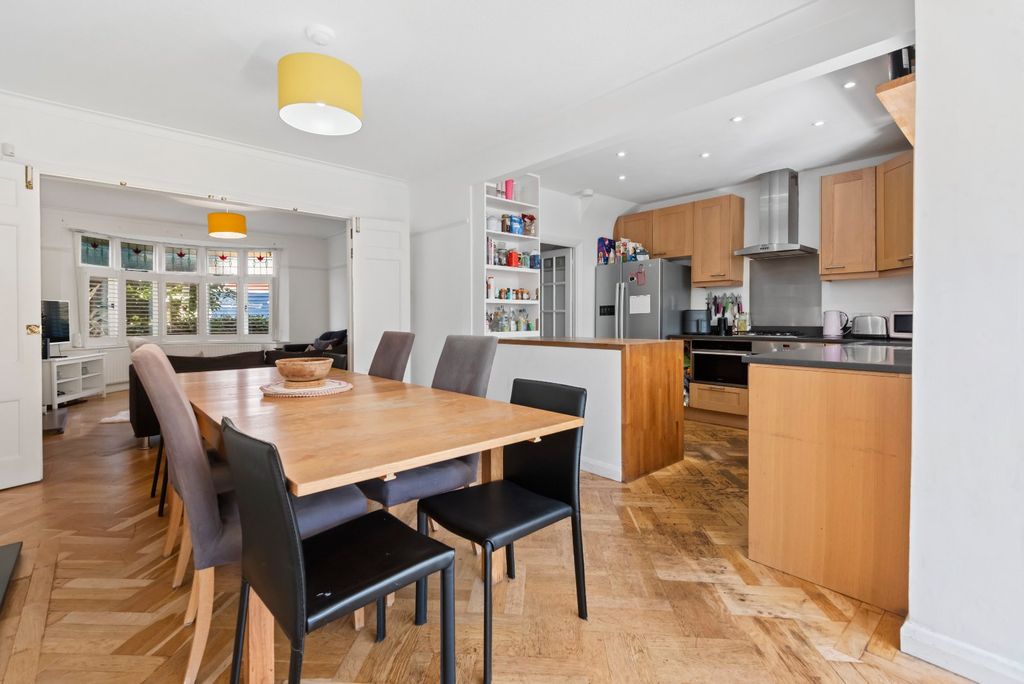 Property photo 2 of 14 Dining Area
