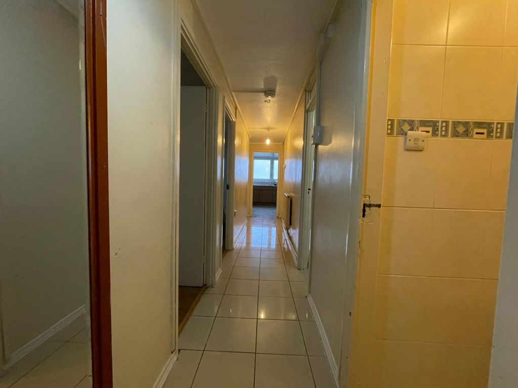 Property photo 2 of 14 Photo 1