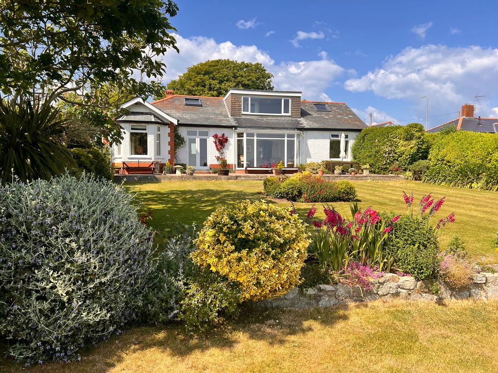 Property photo 1 of 34