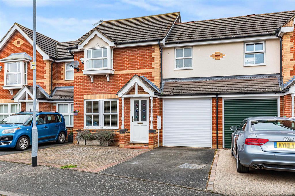 Property photo 1 of 17 9_76144.Jpg