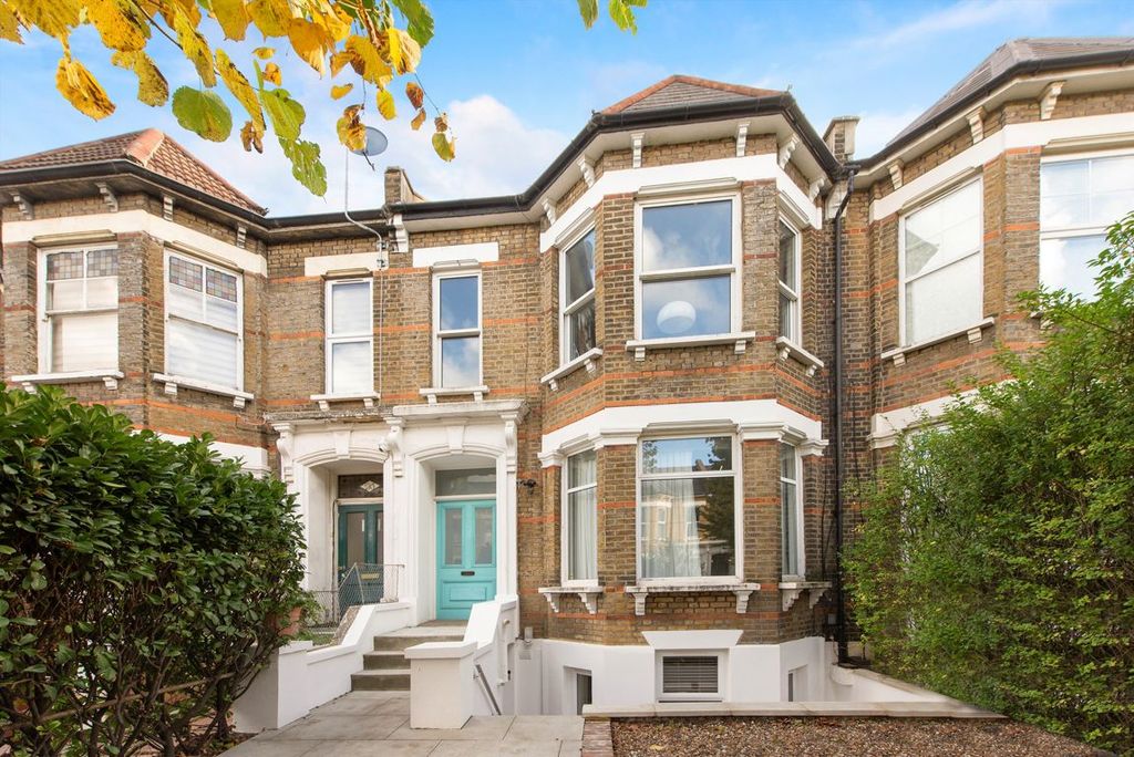 Property photo 1 of 8