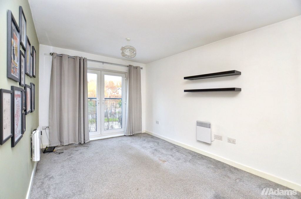 Property photo 2 of 9