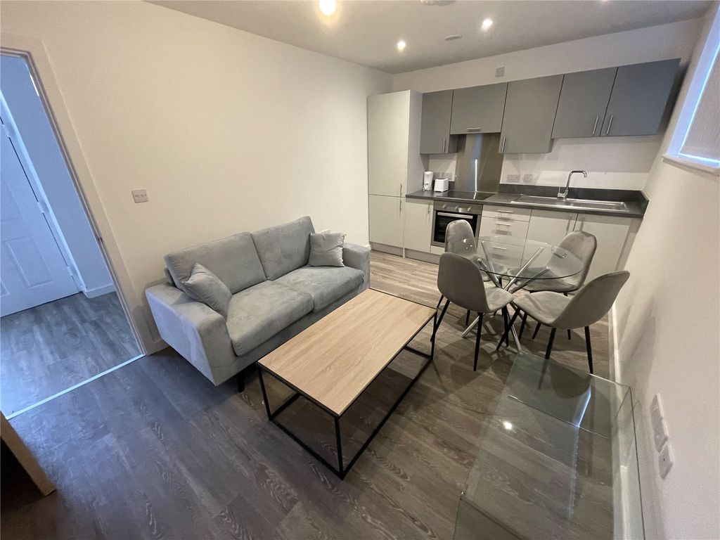 Property photo 3 of 7 Picture No. 06