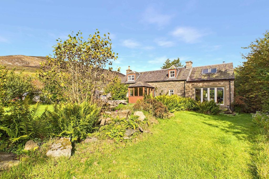 Property photo 1 of 22