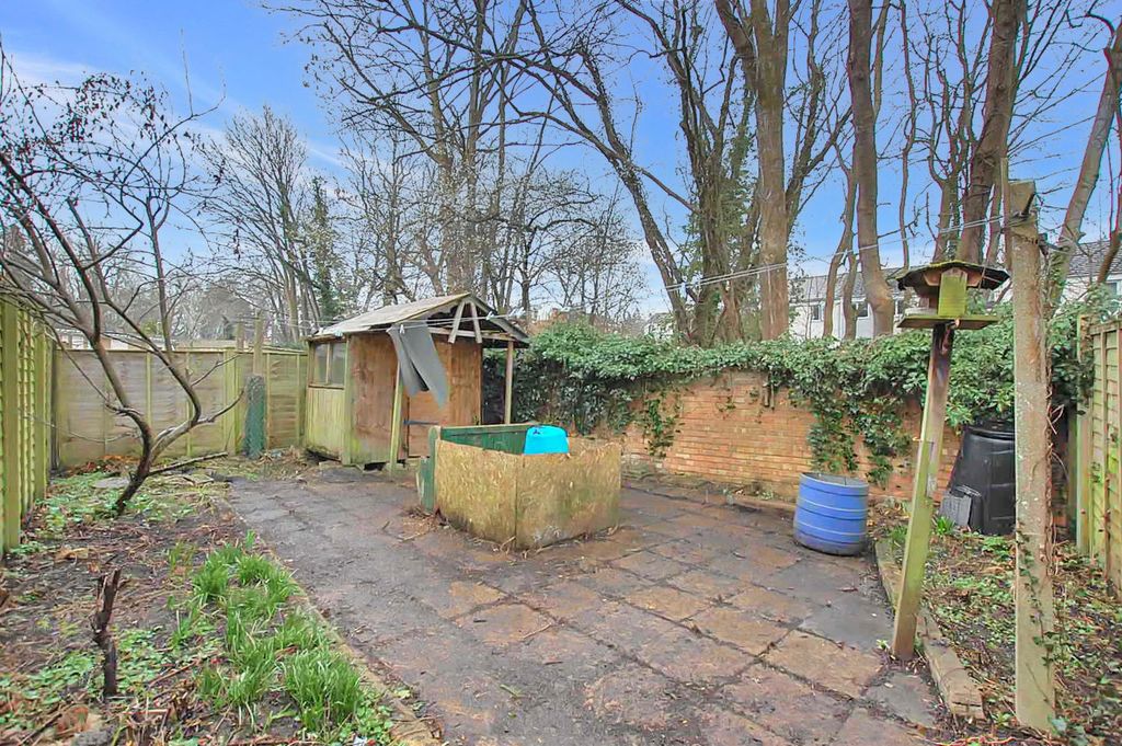 Property photo 2 of 11