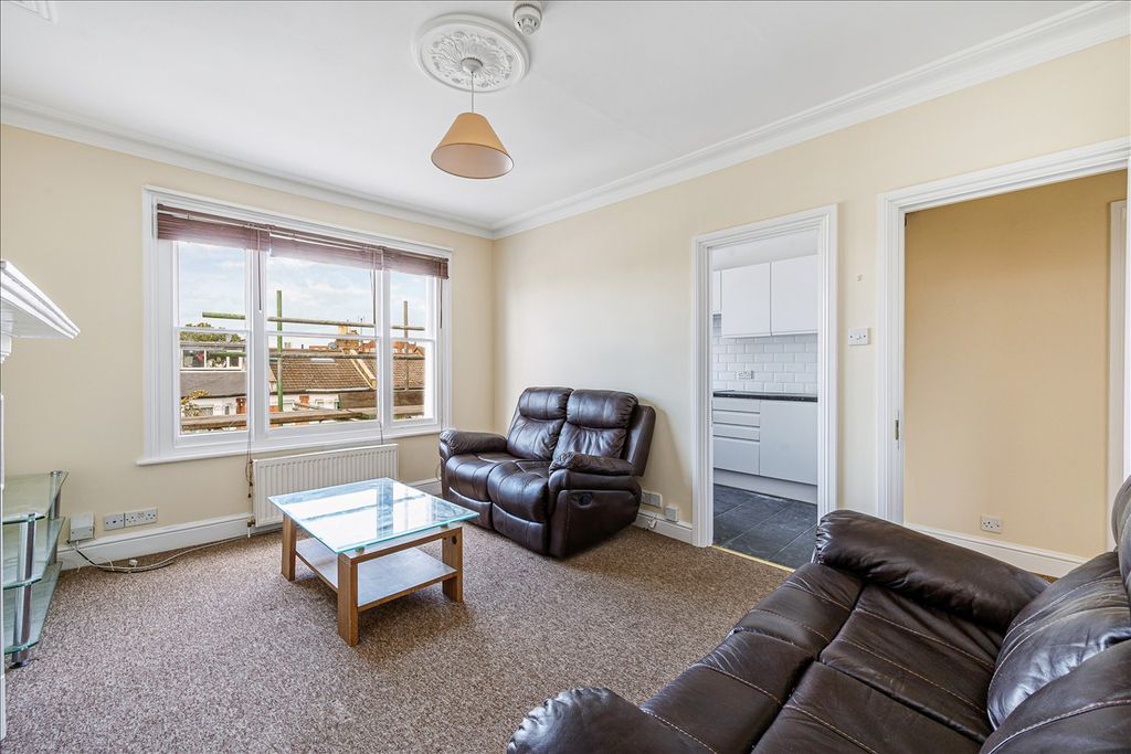 Property photo 2 of 4