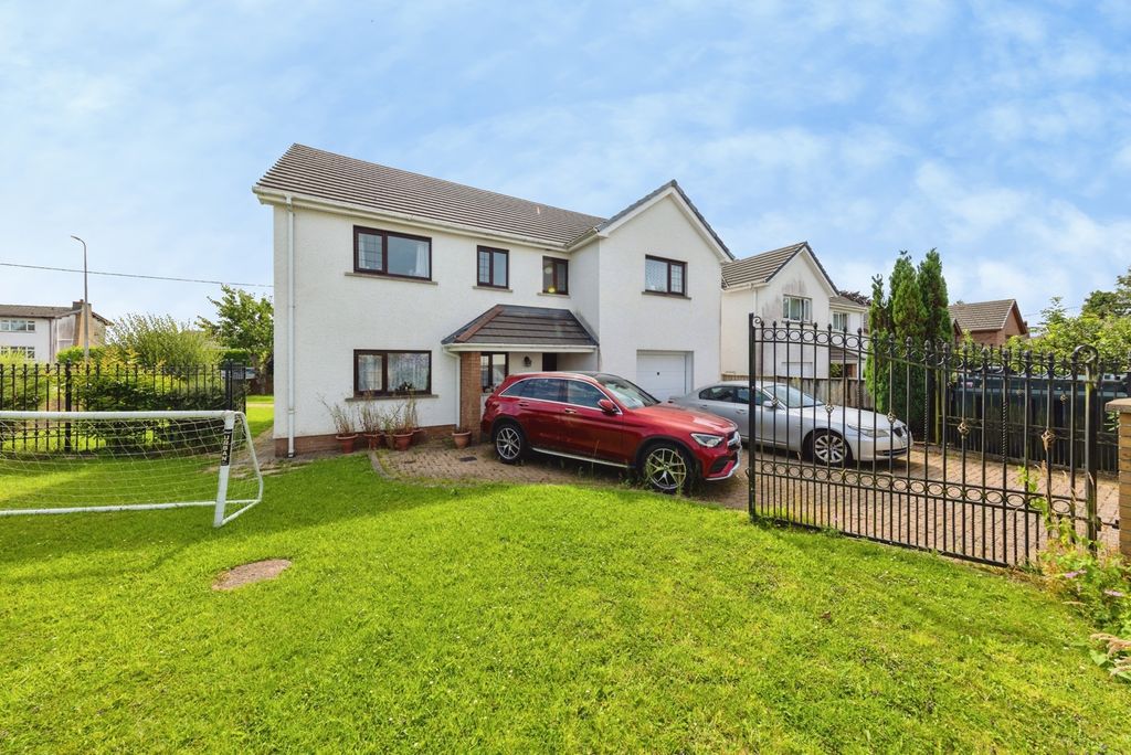 Property photo 1 of 23 Pbox-Img.Jpg
