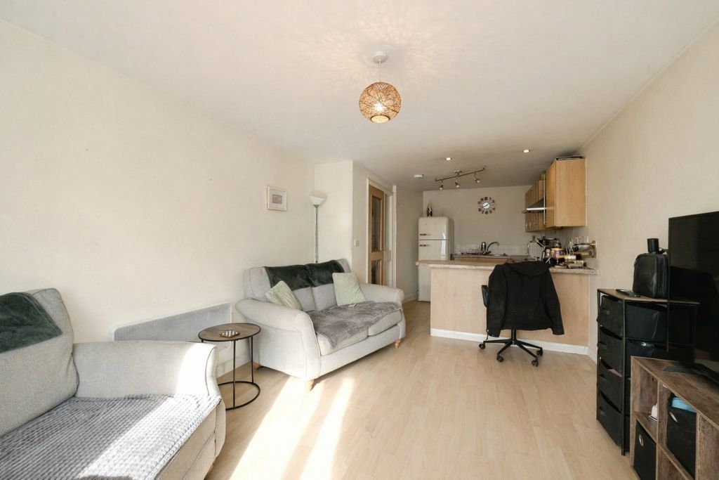 Property photo 3 of 12