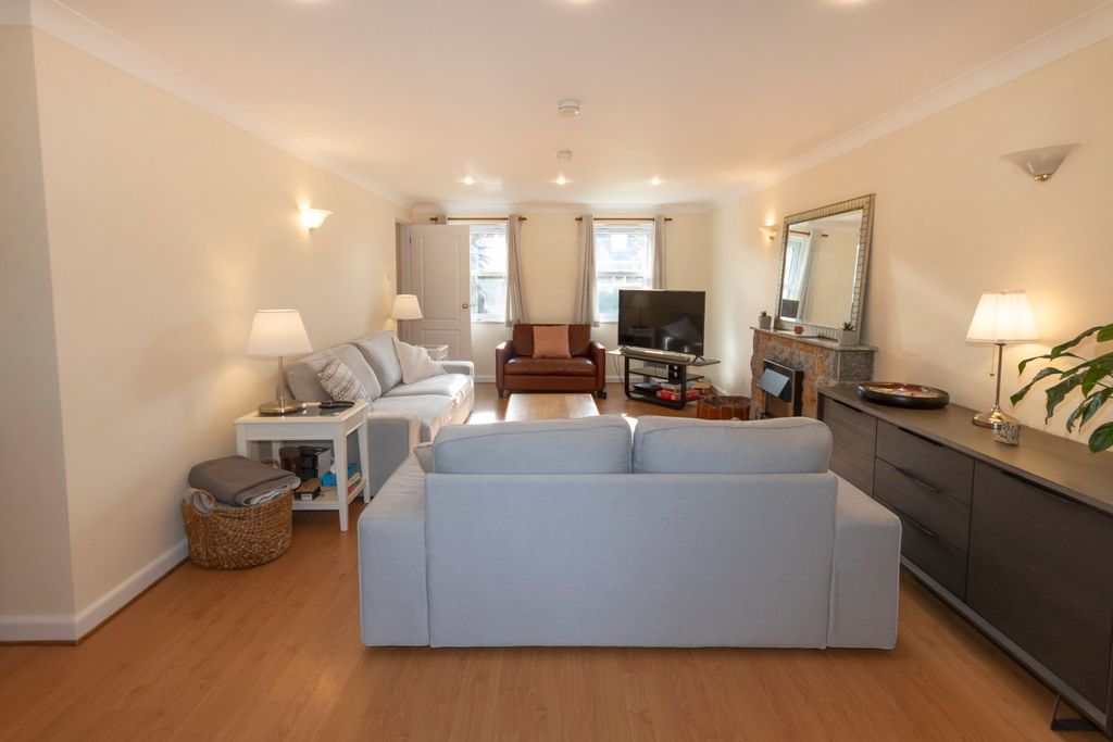 Property photo 3 of 18 Picture No. 16