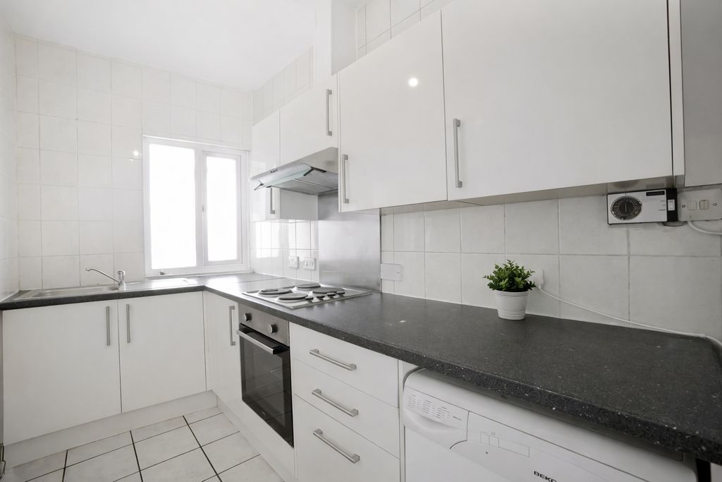 Property photo 2 of 4 Photo 7