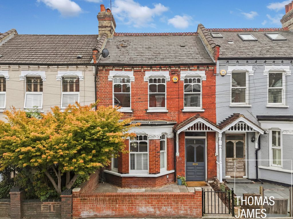 Property photo 1 of 43