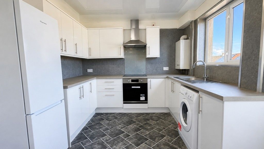 Property photo 2 of 21 2
