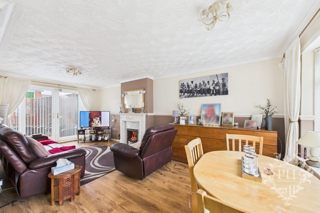 Property photo 3 of 12 Cam02002G0-Pr0251-Still007.Jpg