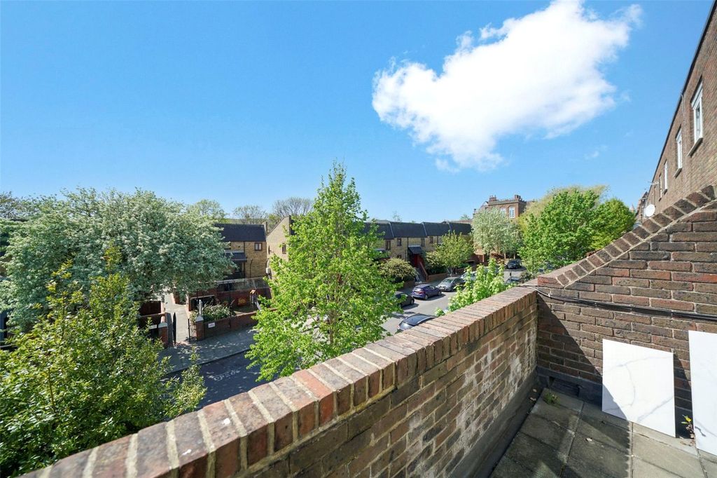 Property photo 3 of 15 Picture No. 07