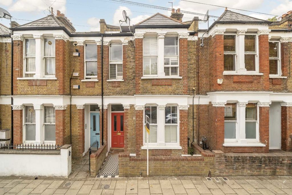 Property photo 1 of 8