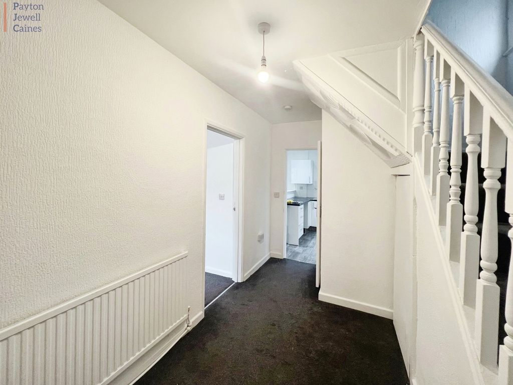 Property photo 2 of 20 Hallway