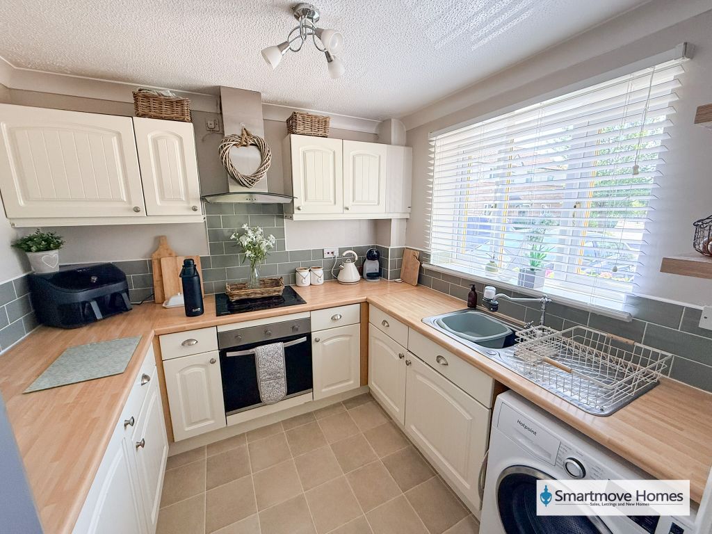 Property photo 2 of 14