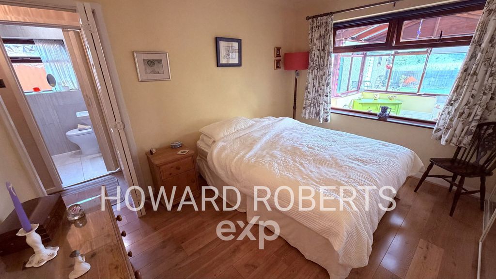 Property photo 3 of 23