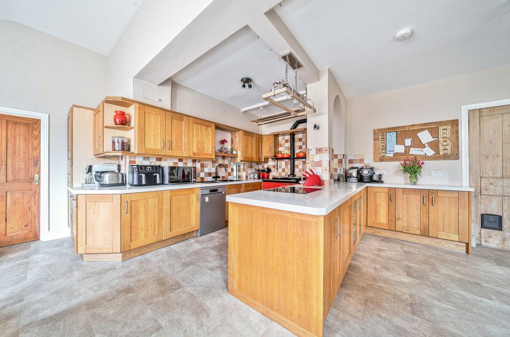 Property photo 2 of 26 Kitchen