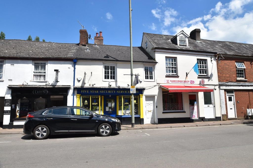 Property photo 1 of 6 Tiverton Seddons