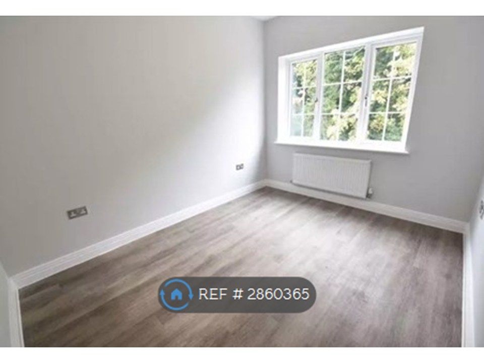 Property photo 3 of 5 Bedroom