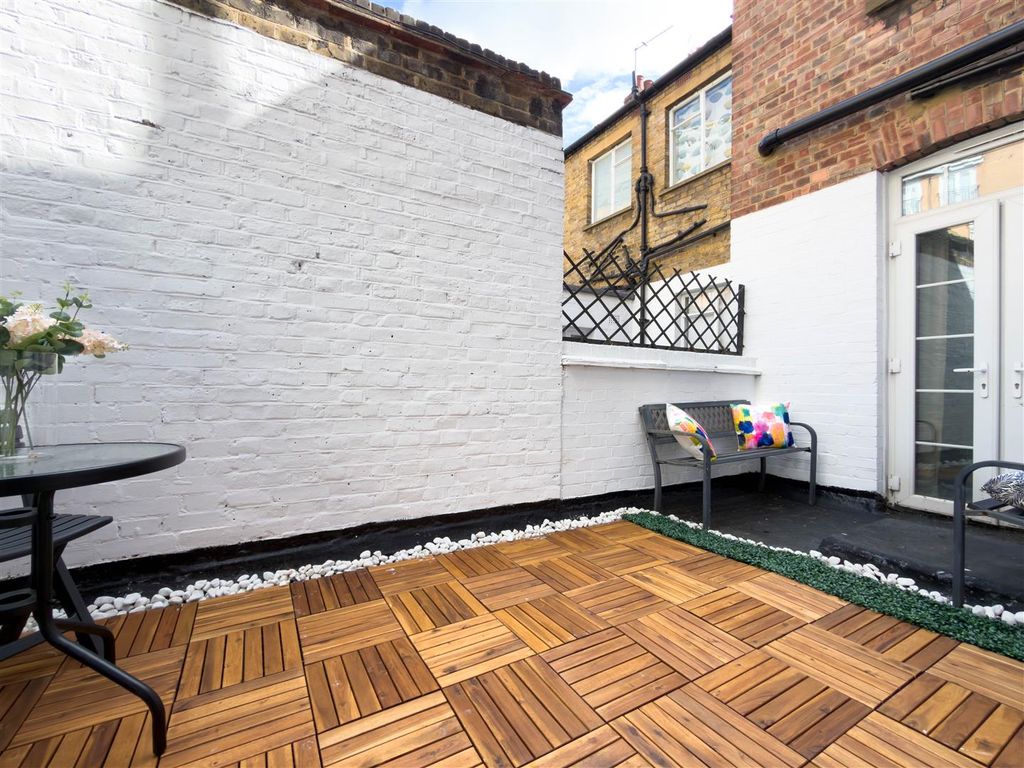 Property photo 2 of 11 Terrace.Jpg