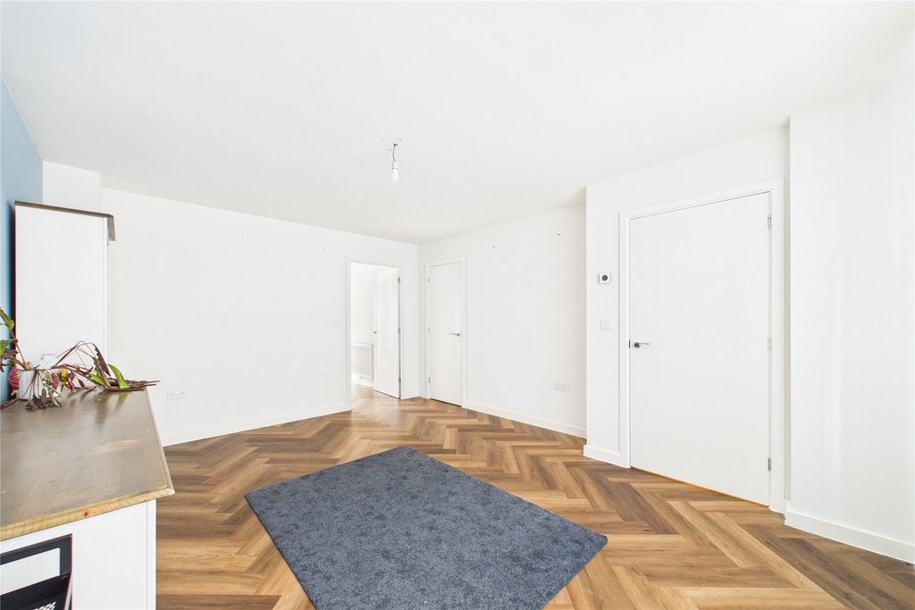 Property photo 3 of 12 Picture No. 35