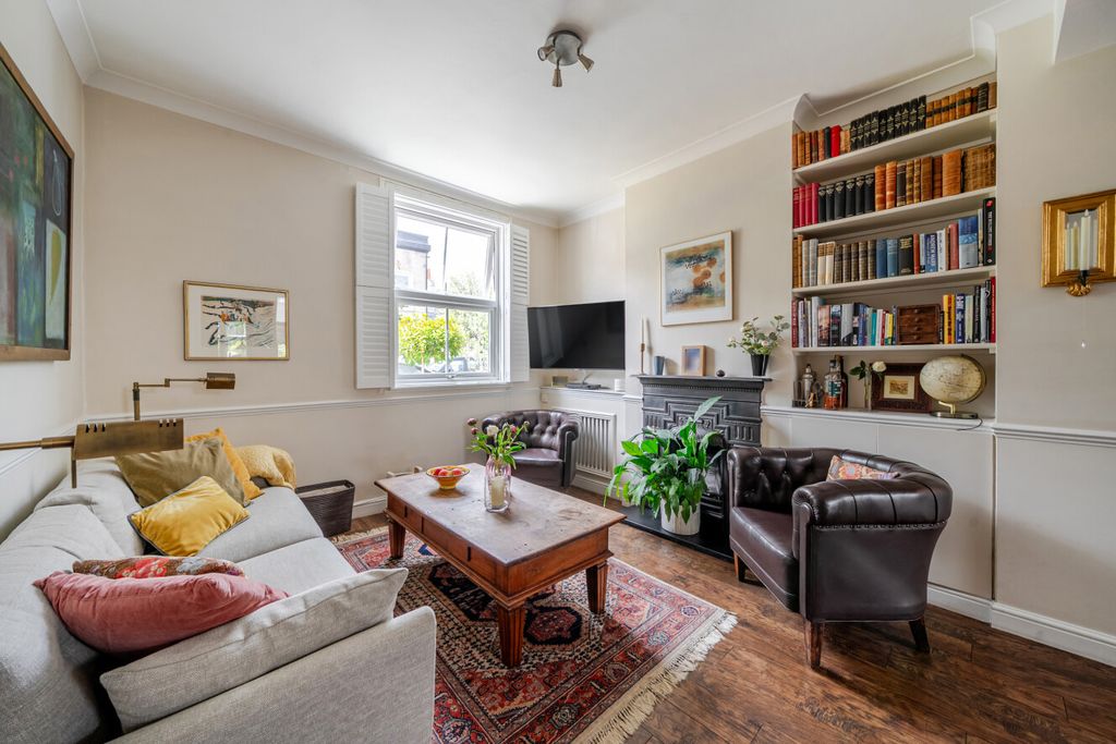Property photo 2 of 44 1479742-15-6A33E8...