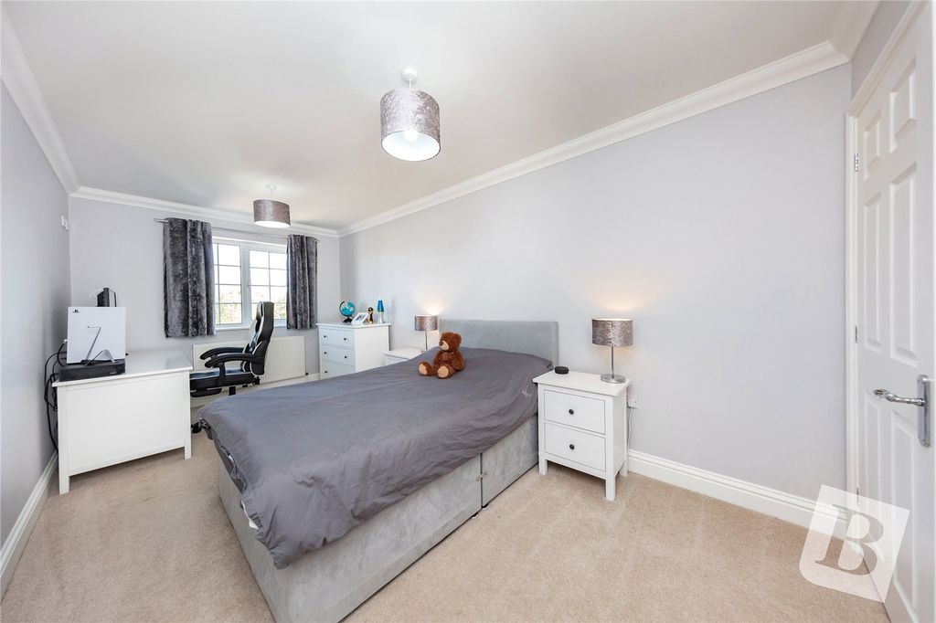 Property photo 3 of 16 Picture No. 32