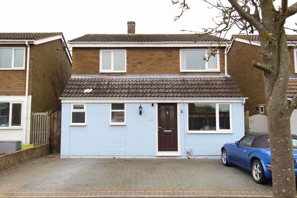 Property photo 1 of 17 Front