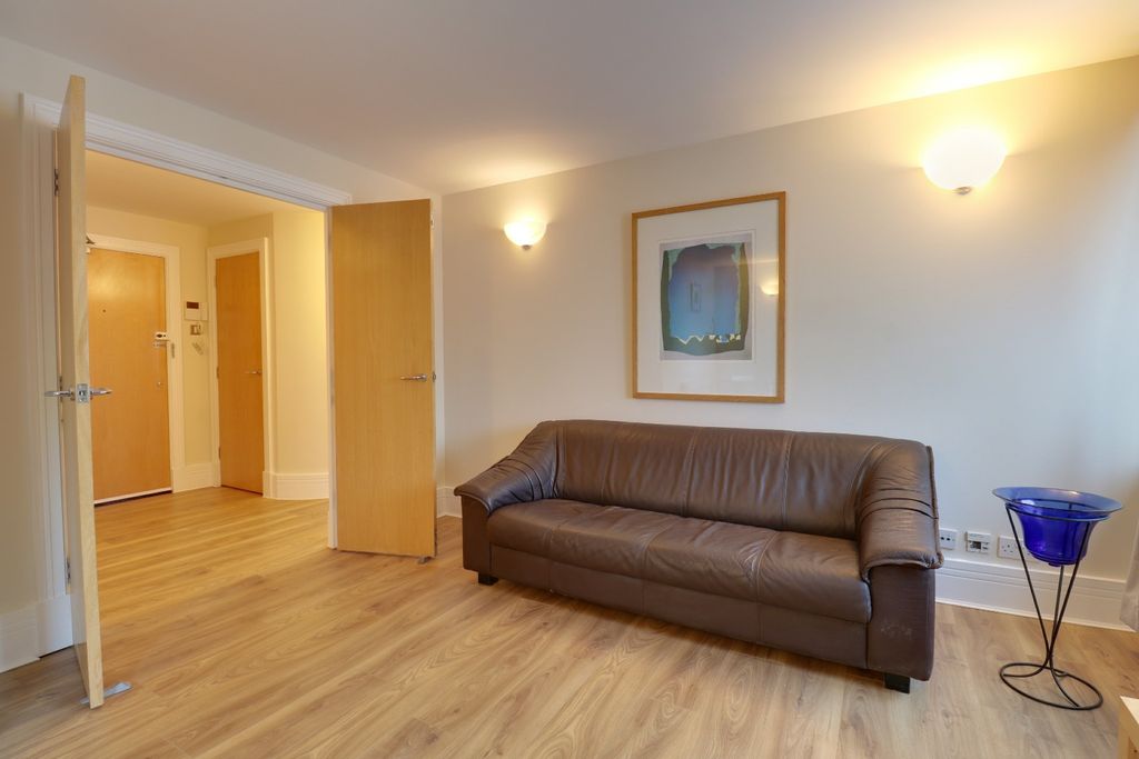 Property photo 3 of 12 5245622